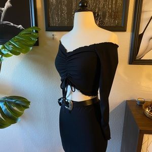 Off the shoulder long sleeve